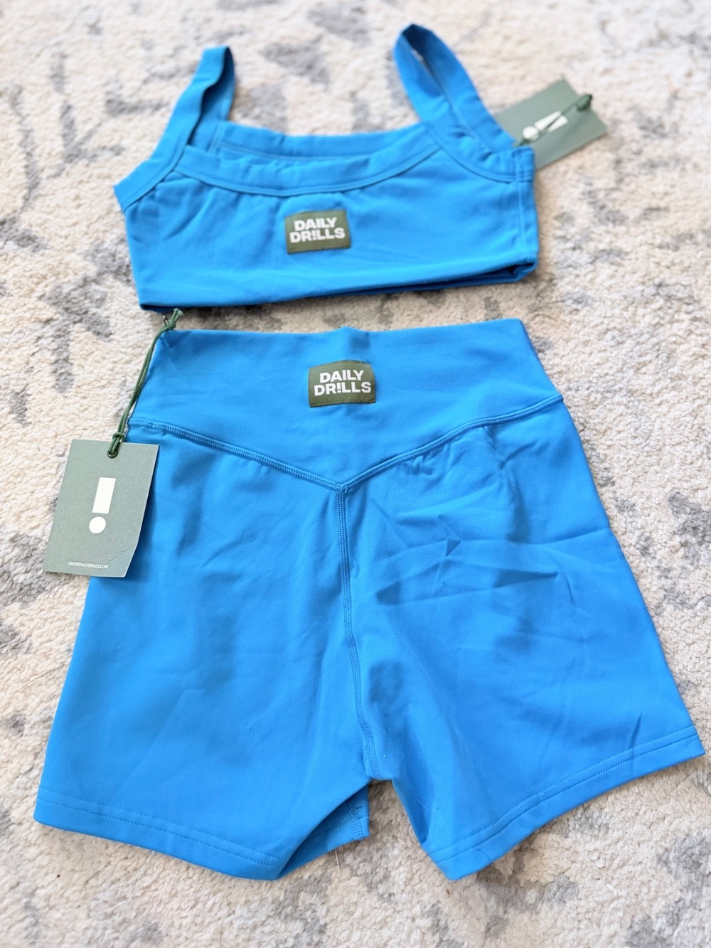 Daily Drills CHILL! V SHORTIE SHORTS and BRA - Tide - Picture 3 of 5